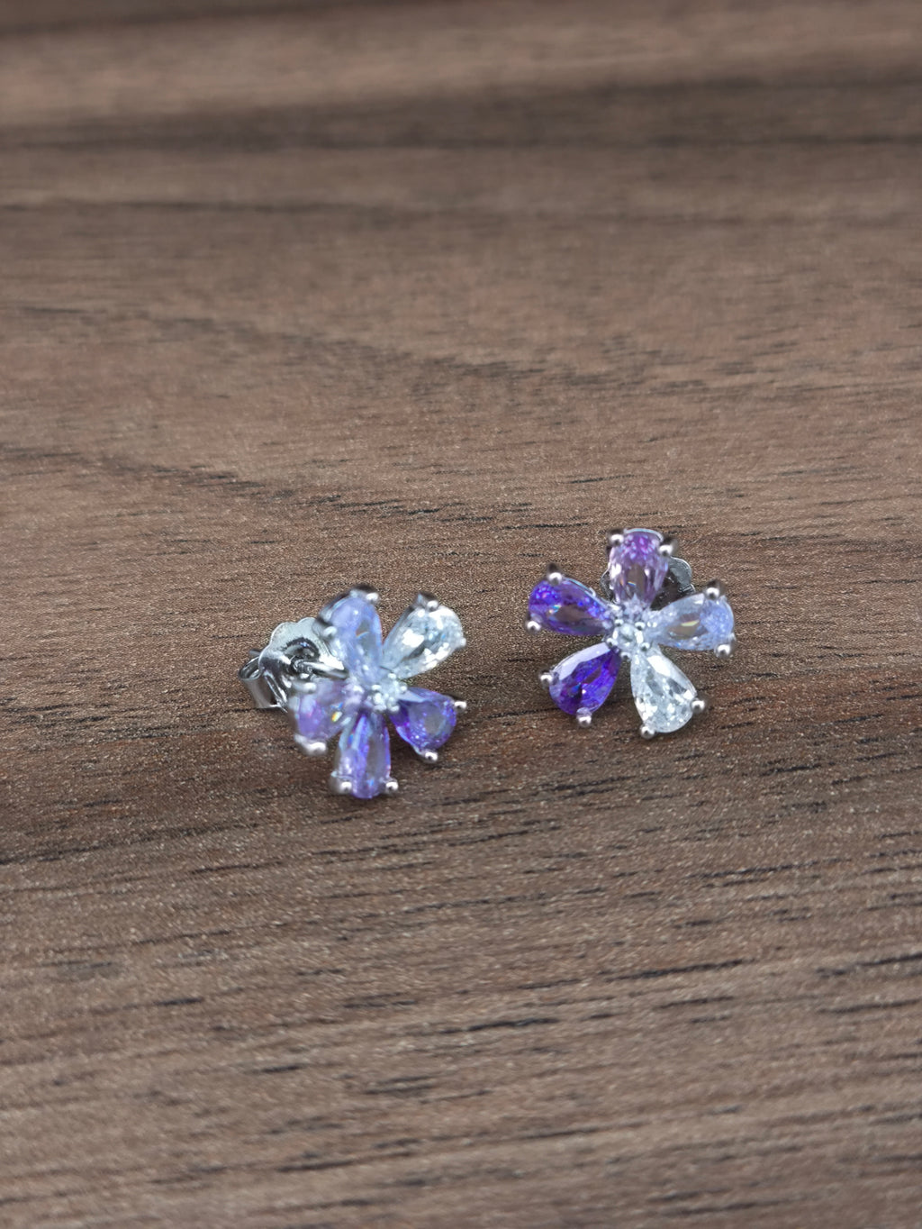 Aretes Flor Morada Elegance – Plata 925
