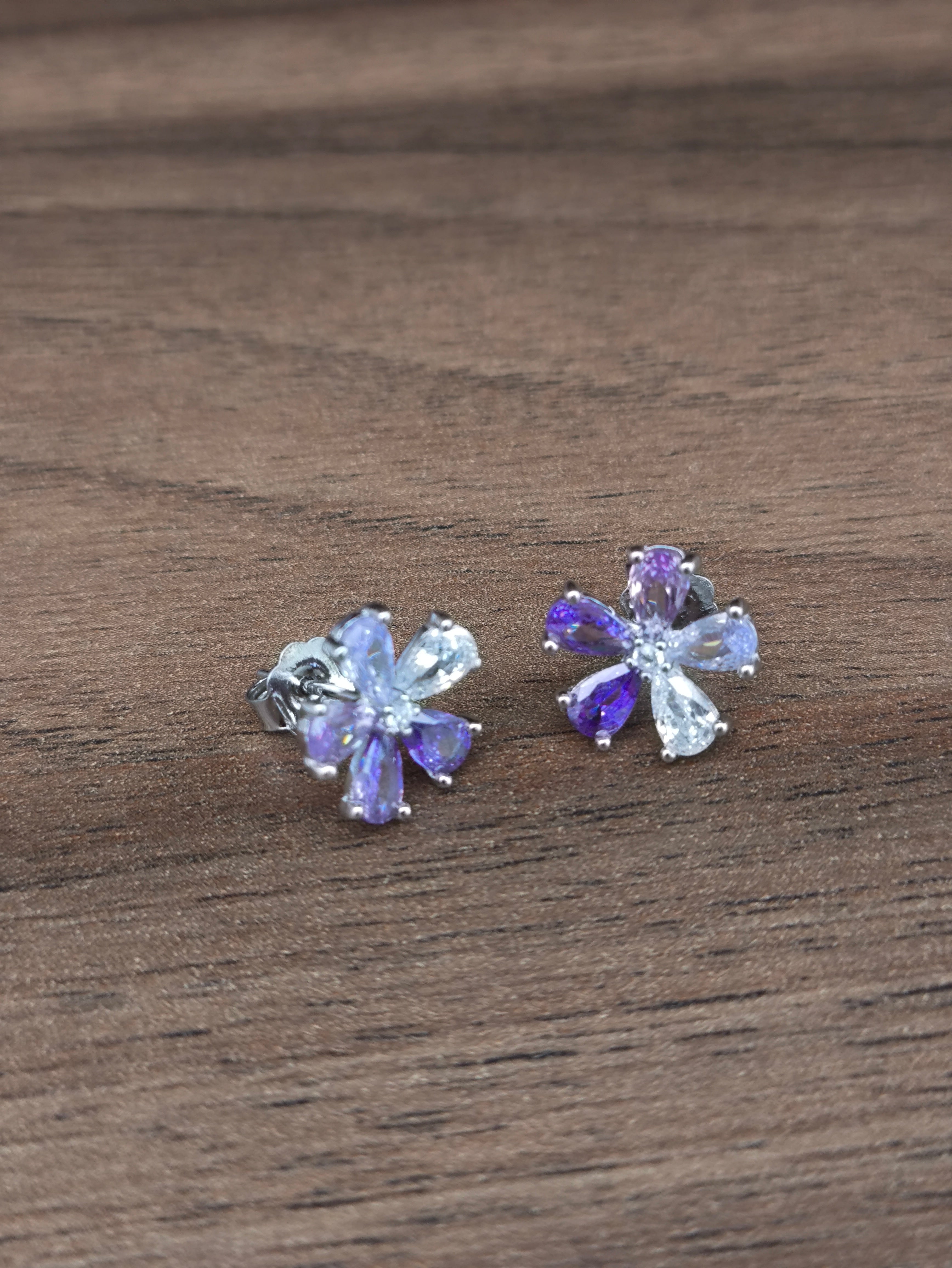 Aretes Flor Morada Elegance – Plata 925