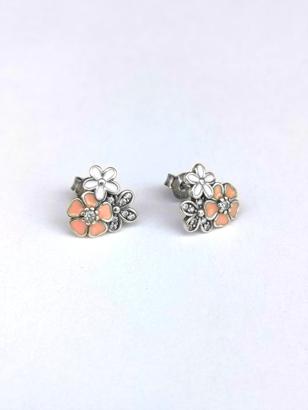 Arete Trío de Flores Brillantes – Plata 925