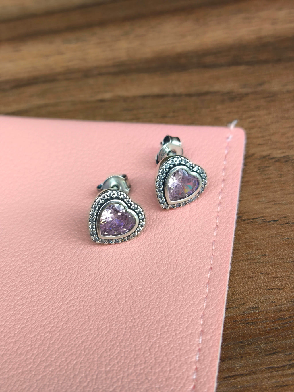 Arete Corazón Rosa Brillante – Plata 925