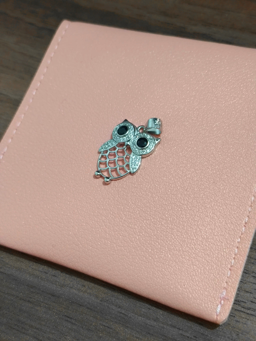 Dije Sabiduría Brillante – Búho en Plata 925